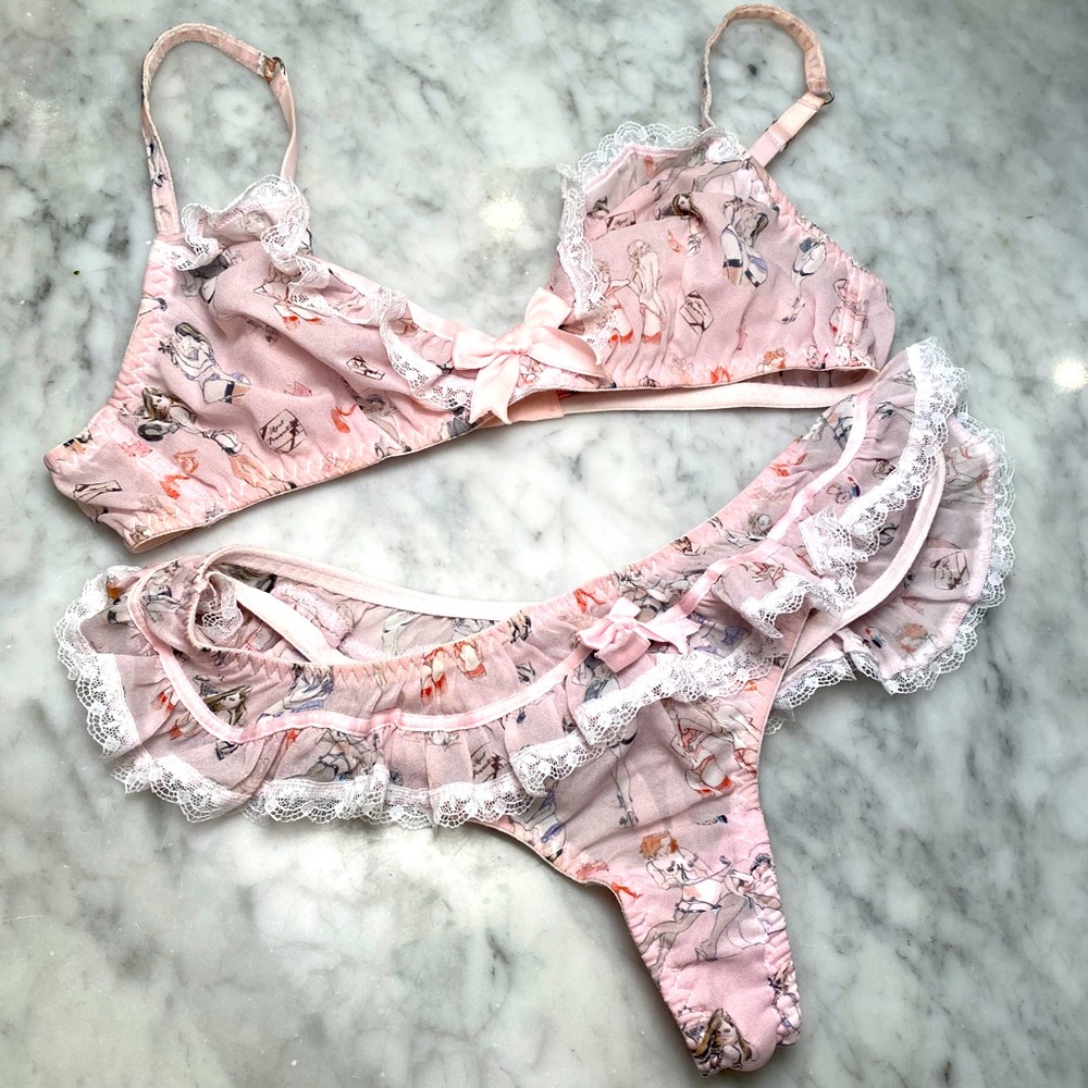 Agent Provocateur Cinta Soft Cup Bra & Tho…
